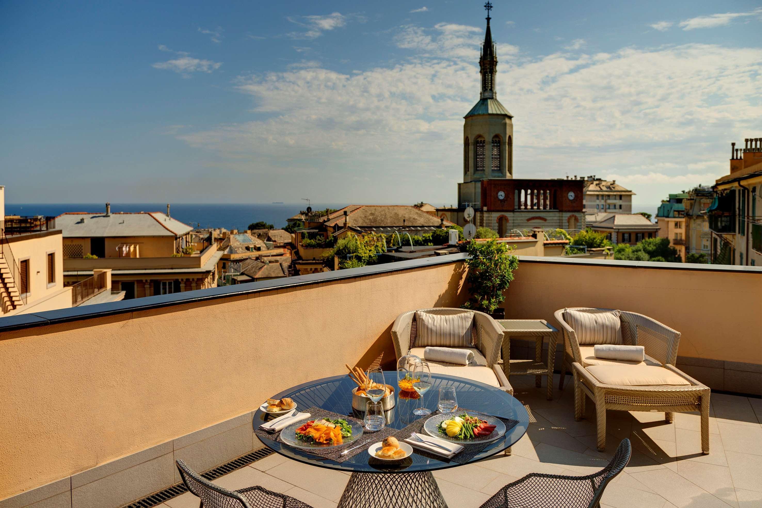 Meliá Genova Hotel Exterior foto The view from the hotel's rooftop